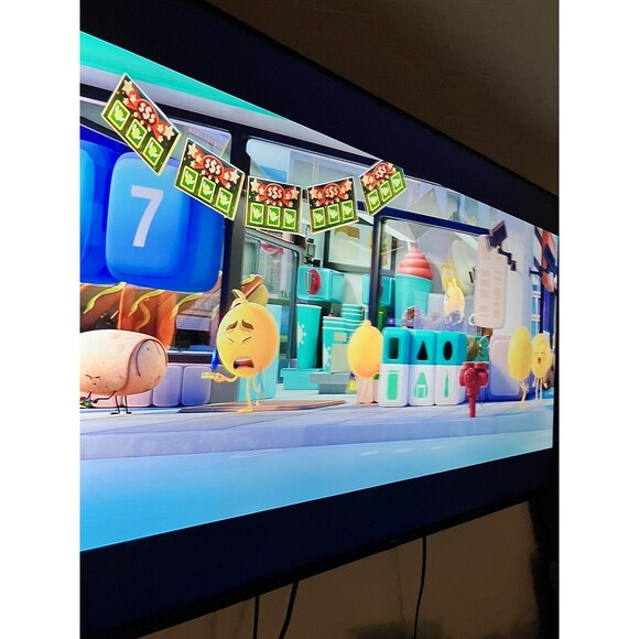 The Emoji Movie (Blu-ray Disc / Digital, 2017) Tested - Picture 5 of 5